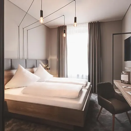 Bischof Hotell 4*