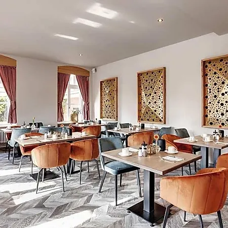 Bischof Hotell 4*